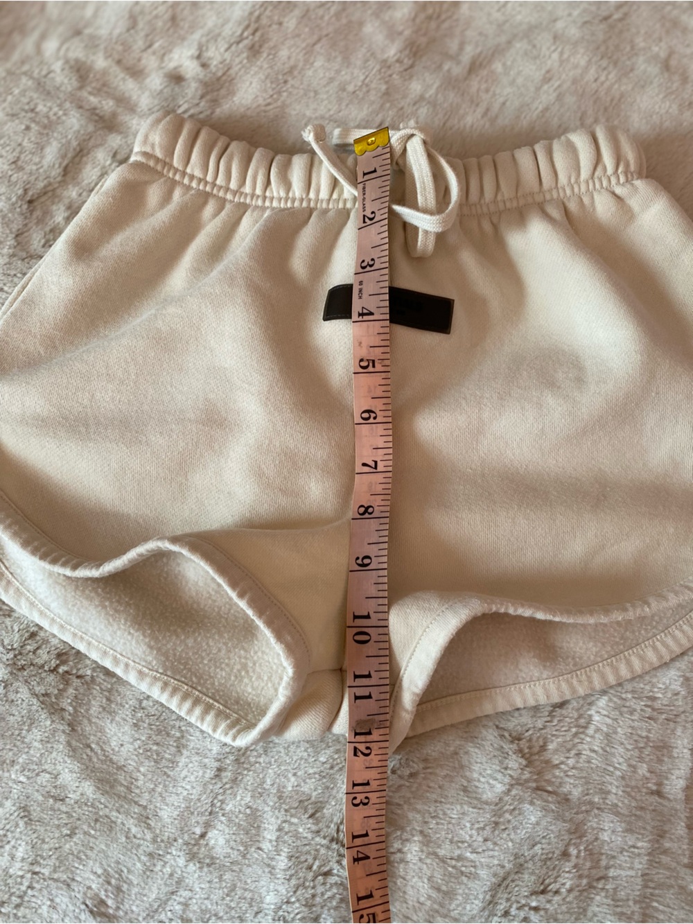 Fear of God Essential women’s mini sweat shorts - Picture 9 of 11
